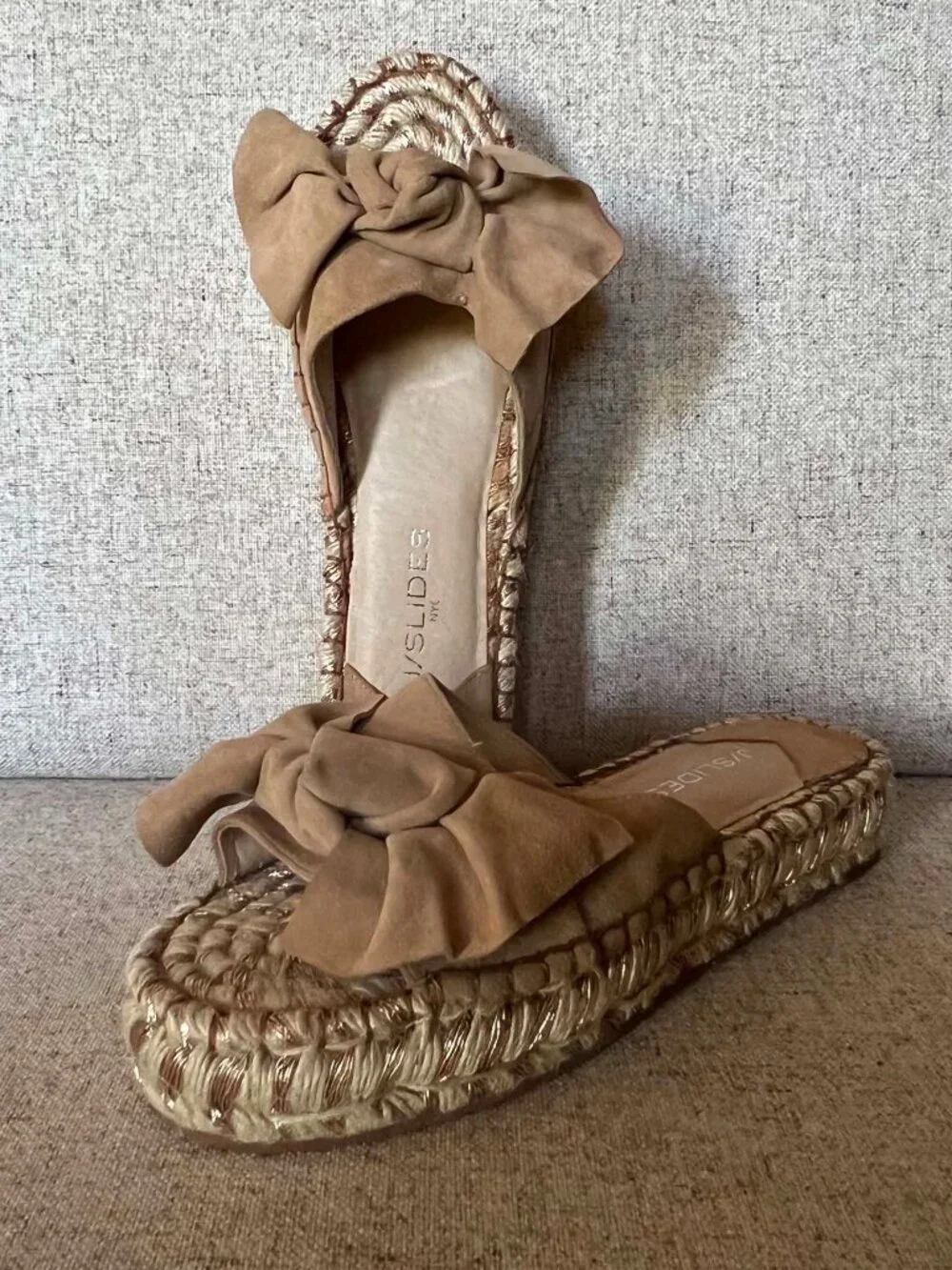 NWOT J/Slides Ritzy Suede Bow Espadrille Slide Sandals Size 8.5